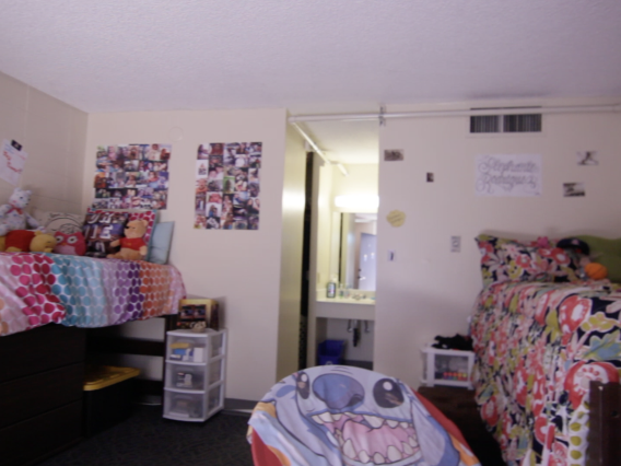 babcock dorm room