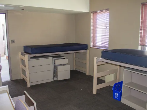 colonia de la paz dorm room