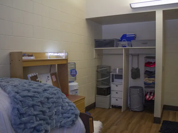 villa del puente dorm room with closet