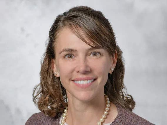Linda Scheu Headshot