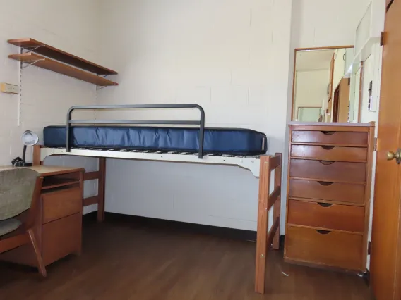 Double dorm room in Coconino