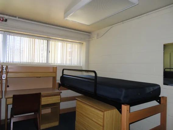 Double dorm room in Manzanita-Mohave