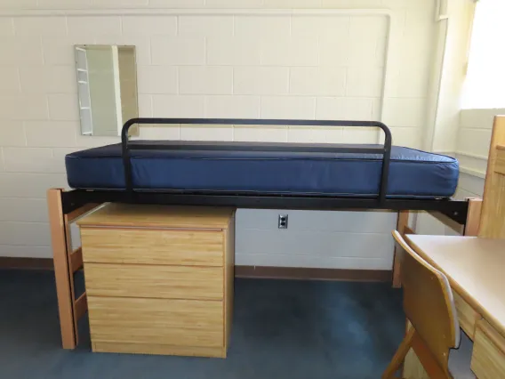 Double dorm room in Manzanita-Mohave