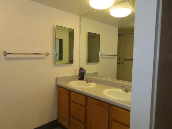 Bathroom in double dorm room in Pima