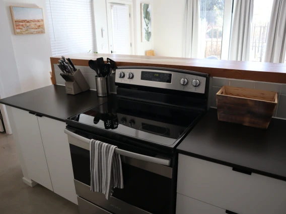 University rowhouse oven and stove cooktop and counterspace