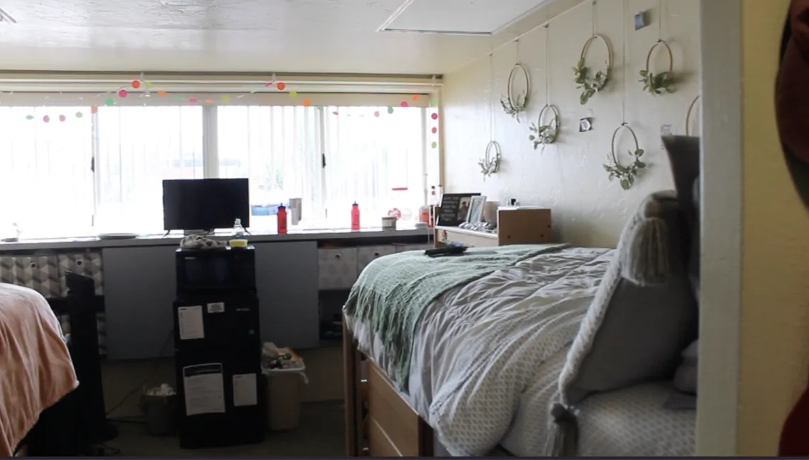 graham greenlee dorm room