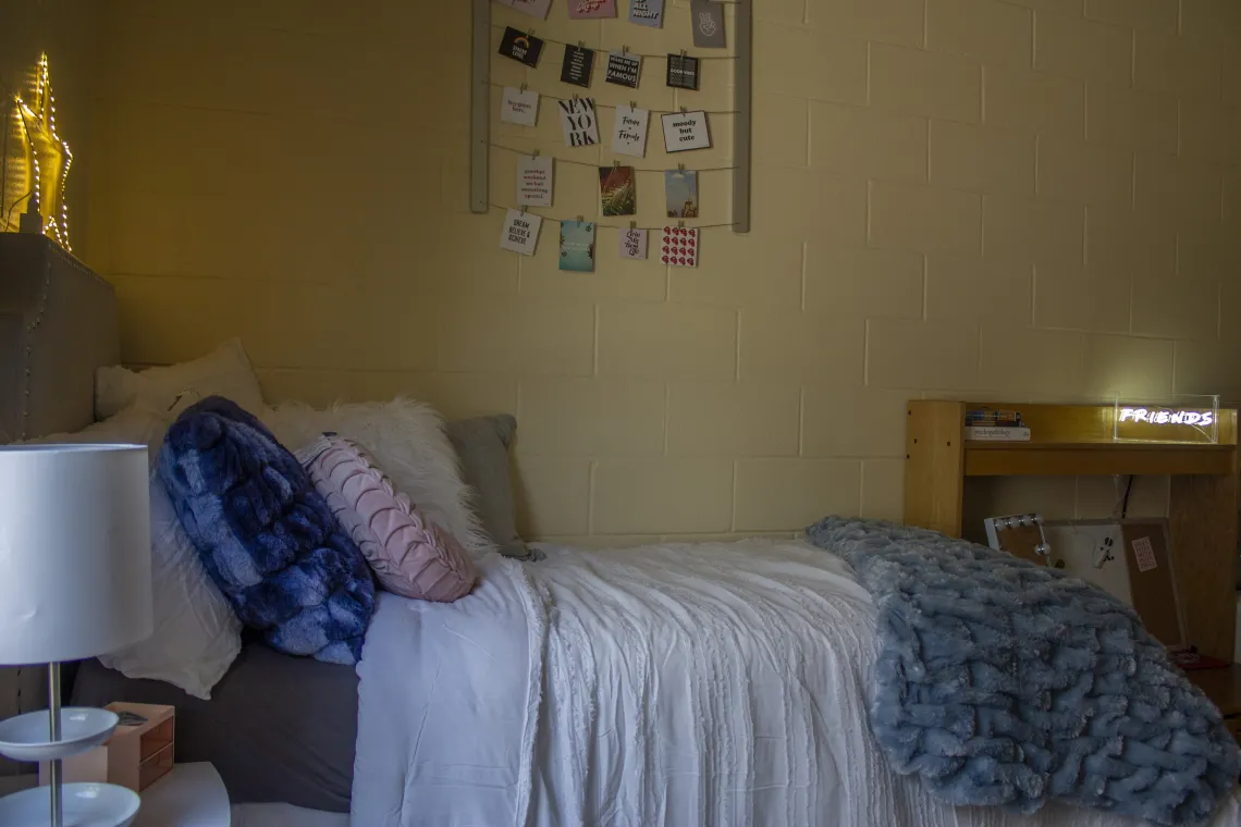 villa del puente dorm room