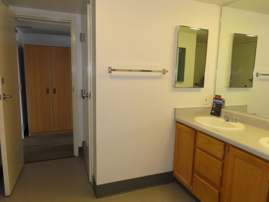 Bathroom in double dorm room in Pima