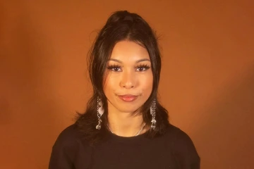 Headshot of Cat Woodson